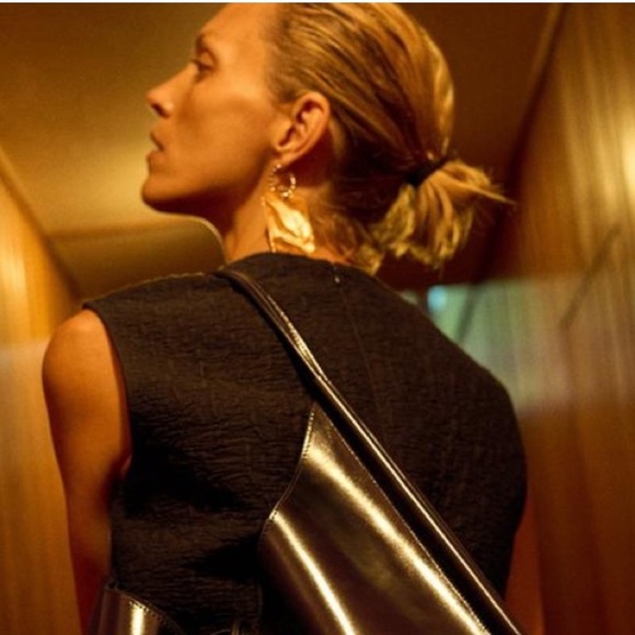 NWT Zara Slogan Badge Earrings - Picture 2 of 12